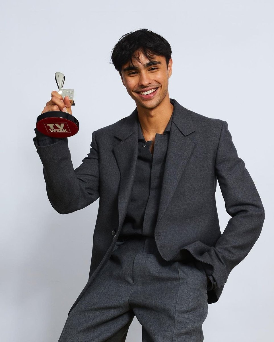 QATSIF's tweet image. Congratulations to the deadly Thomas Weatherall (past QATSIF student from Marymount College) who won the Most Outstanding Supporting Actor award at the Logies.

Too deadly Tom! 👏🏽