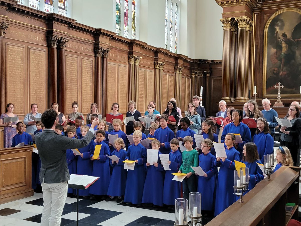 StBDulwich's tweet photo. We had the wonderful opportunity to sing in the chapel of @TrinCollCam. Our adult choir sang an impromptu rendition of Standford’s ‘Beati quorum via’, one of three Latin motets especially dedicated to the Trinity college chapel choir. https://t.co/MKYKW7HAgT