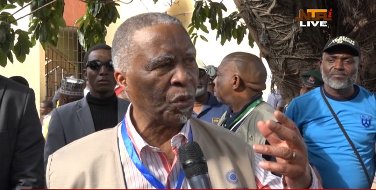 Coup d'Etat au #Niger : l'ancien président sud-africain Thabo Mbeki exhortent l'Union africaine, à renforcer toutes les structures démocratiques pour dissuader la résurgence des coups d'État militaire en Afrique.