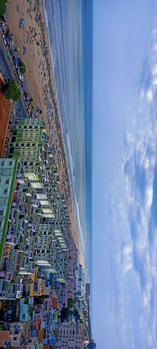 Vijay7291Vijay's tweet photo. The Ever Gorgeous Blue Angel...!!
😍🤗❤️
#Marina
#Chennai
#Landscape
#LightHouseView https://t.co/dXSy9NSkEO