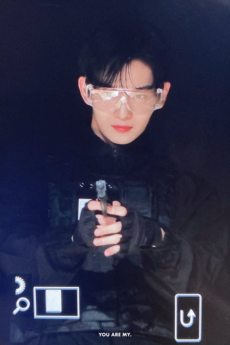 230730 #배진영 #BAEJINYOUNG #CIX
미쳤다 ..