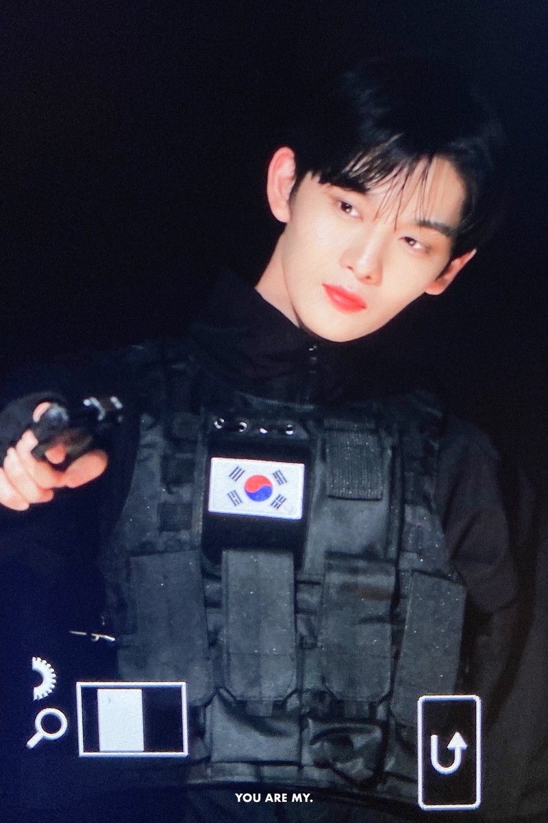 youaremy_B's tweet photo. 230730 #배진영 #BAEJINYOUNG #CIX
미쳤다 .. https://t.co/Io2s2Zpug8