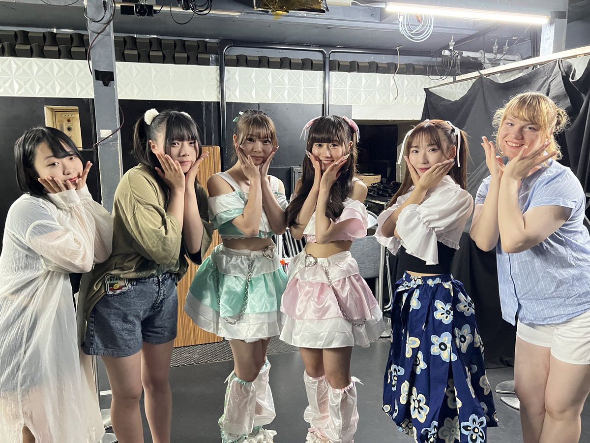 SCKGIRLS's tweet photo. 勾当台公園市民広場にて
#ほやフェスティバル 、
そしてその後Space Zeroで
#IDOLTOYBOX のハシゴ!
ありがとうございました✨️
イベント終わりに
みんなでご飯を食べて帰宅中です。
これ以上無いぐらいの猛暑でしたので、
来てくださった皆さんおうちでゆっくり
クールダウンしてくださいね🧊 https://t.co/CLX5l7aVNt