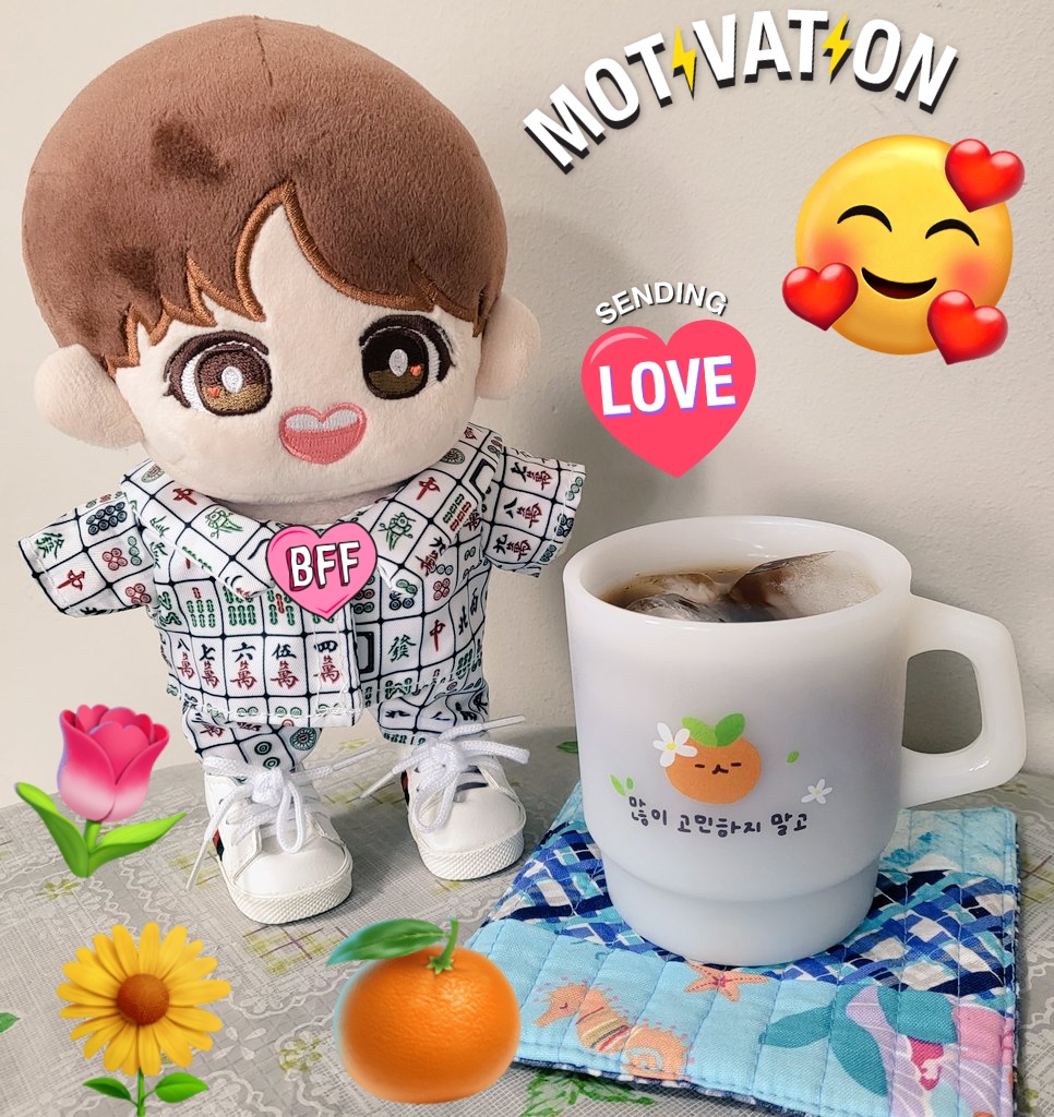 psloveblue's tweet photo. bought the tangerine🍊 cup by @yooenomel at DonandWolley 's Youniverse (BTS) cafe event 😸❣️ love that it's microwave safe too, I will use it for hot drinks next! 😉
#btsdollcomm https://t.co/BQevnhGvYK