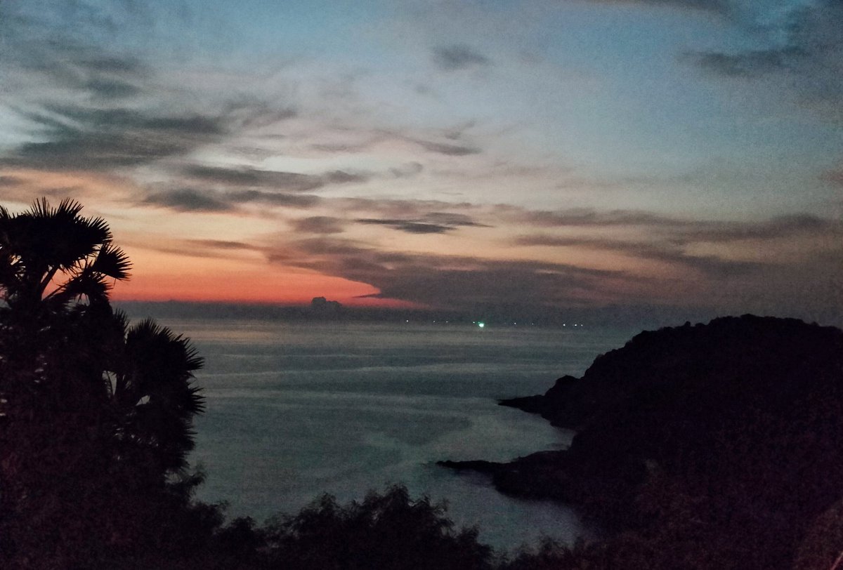 Lovelysinggh's tweet photo. #Thailand #beach #sunset #asia https://t.co/rQzcKLAsqS