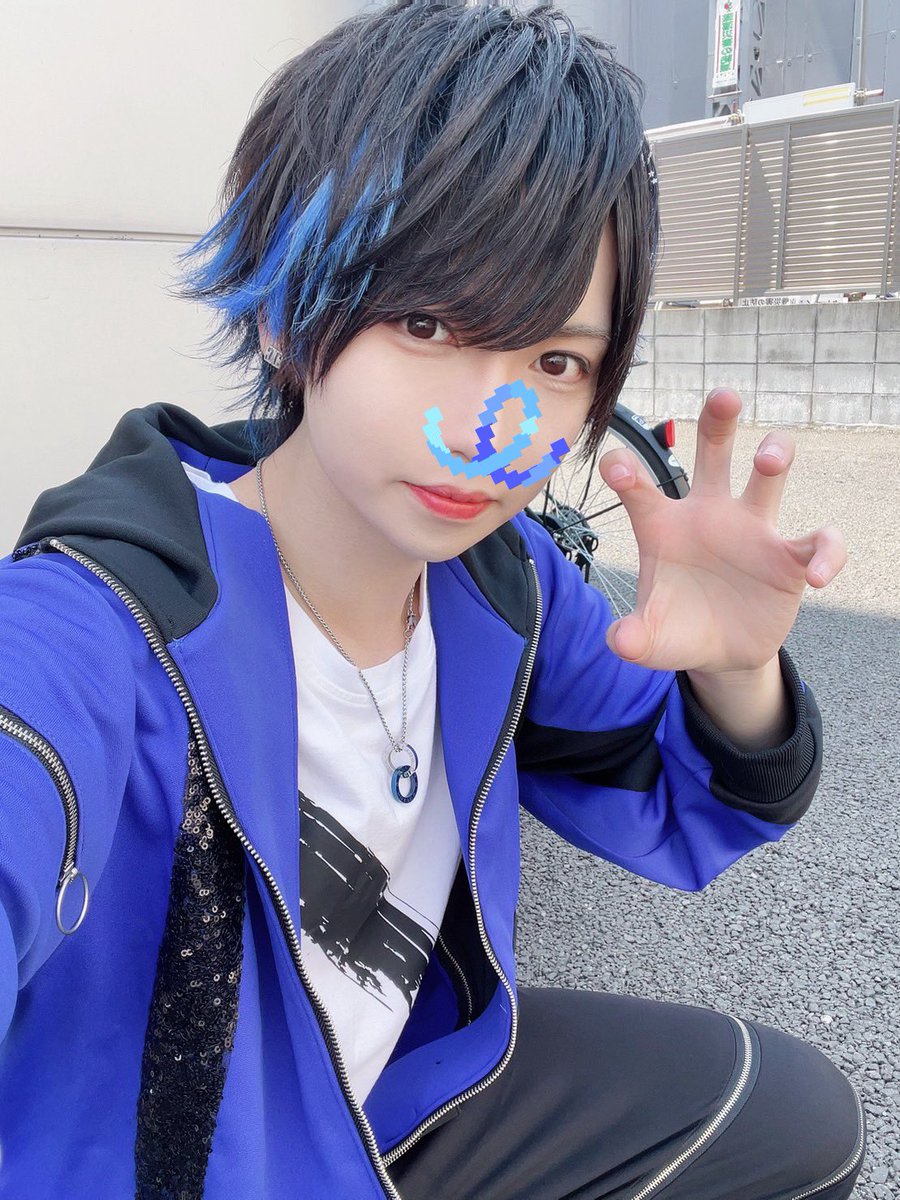 いいね1万いったら無加工晒します🦁 時差でもいいからいいねしてくれる？🥺