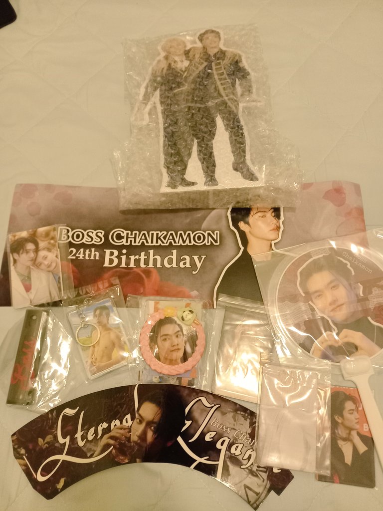 ateee_jd's tweet photo. thank you so much @aleahcim14 ๐ฅบ also to @bdbartolome @jolinapadullon ๐ ang gaganda!!!
kailangan ko na talaga bumili ng mas malaking shelves para sa mga merchs and freebies! ๐
#Bosschaikamon
#ShawtyBoss
#24thBossBDProject
#EternityWithBossCKM https://t.co/t3vXvYOsOF