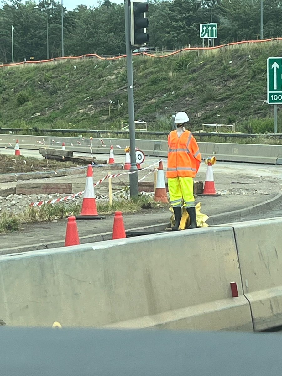 Simon Goldsworthy 🙂 tweet media