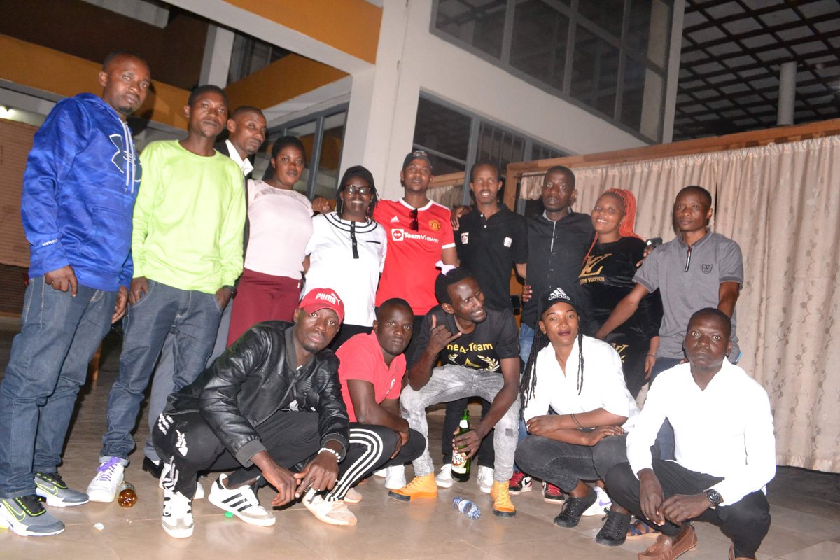 onlinefanclubz2's tweet photo. None kuwa 30.07.2023 dufite igikorwa ngarukamwaka cyo gutegurira hamwe Sean nshya y'imikino tugiye kwinjiramo:

📍Umuhuro rusange uhuza abanyamuryango bose bacu

📍Kwakira abanyamuryango bashya binjizwa mu muryango wacu!

📍kunoza imifanire mishya izaranga iyi Season2023-2024 https://t.co/qAaHCMhPb0
