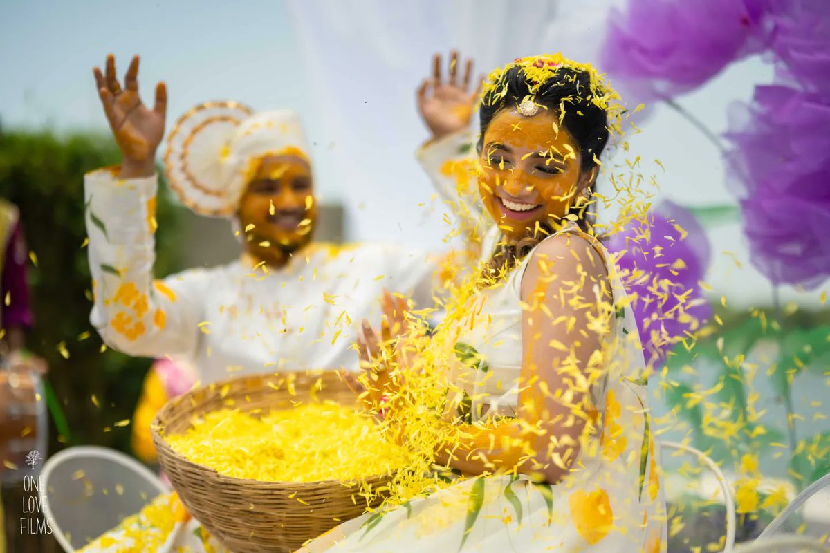 M O M E N T S 🤍 Just can't get over my dreamy #Haldi 🙈💜 #Wedding #telugusingers #playbacksingers #bridesessentials #celebrity #celebritywedding #weddingphotography #weddings #bestbridal #southindianbride #hyderabadwedding #bridesofhyderabad #bridesofindia #bigfatindianwedding