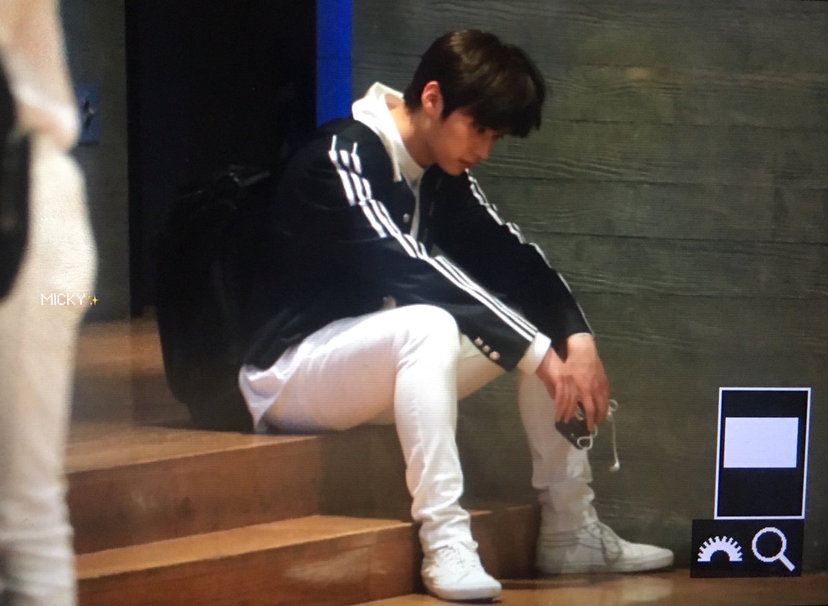 제가 좋아하는 생활밀착형노 보여드릴게요