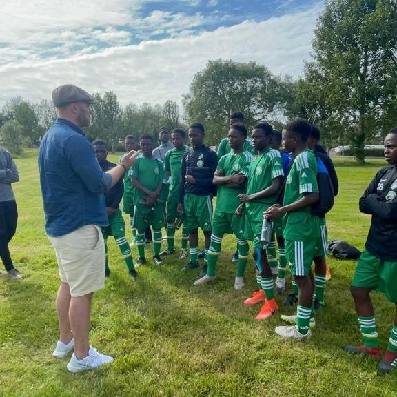 ascentsoccer's tweet photo. After the match the boys were congratulated by legends of Icelandic football Eidur Smari Gudjohnsen, Guðni Bergsson, Arnór Guðjohnsen, Logi Ólafsson. 🤝
Today we play Knattspyrnufélagið Þróttur  in the final of #ReyCup in Iceland's national stadium at 2pm Icelandic time. 🏆 https://t.co/oVT5qqnwQr