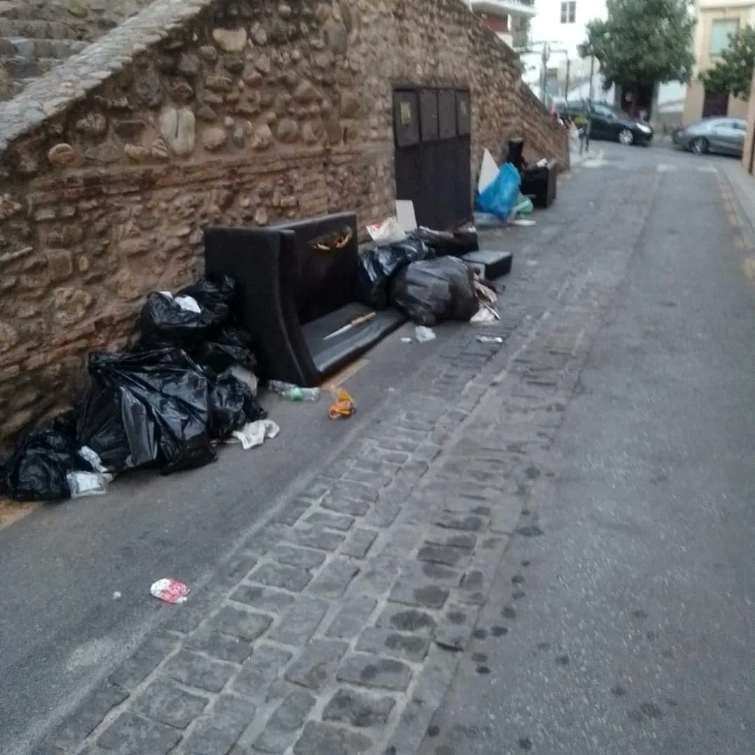 AVVRealejoGR's tweet photo. 🟢🟢| 🧹AVISO URGENTE POR UN REALEJO LIMPIO🧹

Desde la Asociación de #Vecinos Realejo, San Matías, Santa Ana y Barrio de la Virgen , ponemos en conocimiento de todos los vecinos, que a partir del mes de Agosto se va a realizar un seguimiento exhaustivo, de los comportamientos https://t.co/swsUx3mBb5