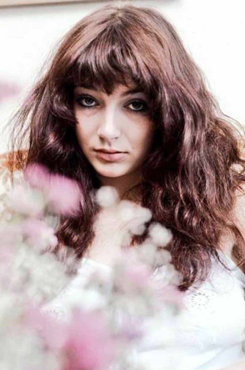 BeaconPurple's tweet photo. Happy Birthday to legendary English singer, songwriter, pianist and producer Kate Bush, born on this day in Bexleyheath, Kent in 1958. 🎂🎉🎹💐🎶 https://t.co/aJBJxI8JiU