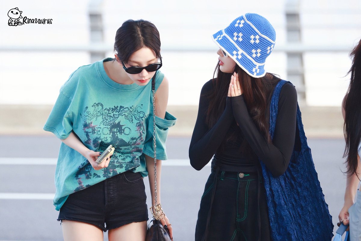 rinasaurus411's tweet photo. 230728 🦕

ICN (2)

#카리나 #Karina
#에스파 #aespa https://t.co/4fhIZIZjtt