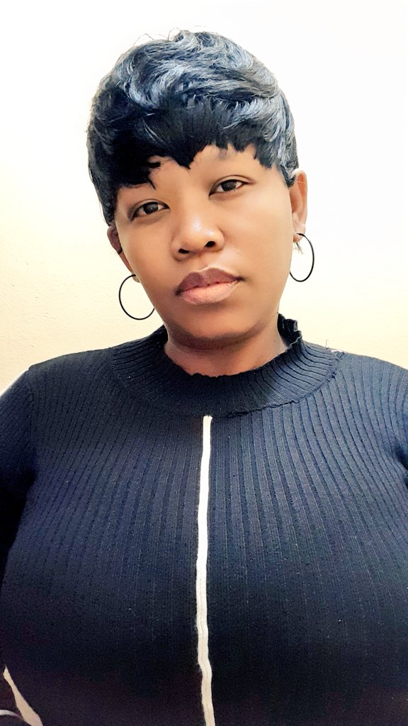 william08989768's tweet photo. #uMjoloWithAzola
“I was once afraid of people saying, ‘Who does she think she is?’ 🤷🏻‍♀️ Now I have the courage to stand and say, ‘This is who I am.’” I am a 40yr old woman mother to a 22yr old my only child ,still single .Last Sunday in July https://t.co/BrJkxbnfCa