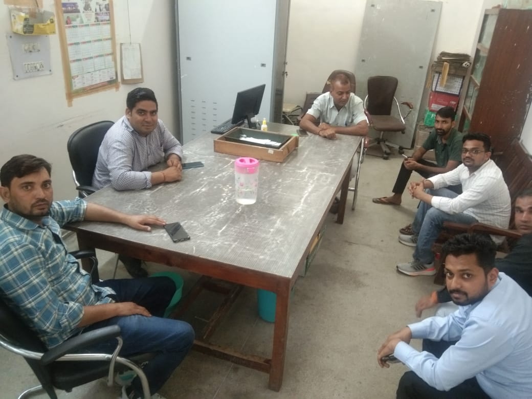 Rajeevsaini07's tweet photo. hssc_group_d_promotion 
सभी शिक्षित 18218 कर्मचारियों ने हरियाणा सरकार की सेवा करते हुए 4.5 साल बिता दिए हैं। सरकार से अनुरोध है उनकी योग्यता अनुसार Group D के सभी कैंडिडेट्स को प्रमोट करें।
@GDSVS(1209) 
#hssc_group_d_promotion
@cmohry
 
@mlkhattar

@jawaharyadavbjp https://t.co/BAiO1y8jDR