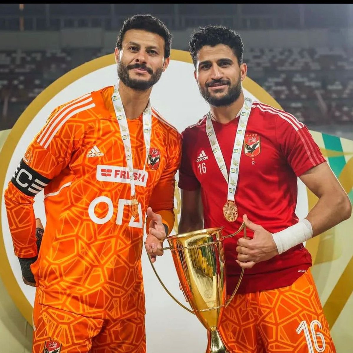 ٦ سنين كتف في كتف كنت فيهم خير صديق. كل التوفيق يا بطل في الخطوة القادمة