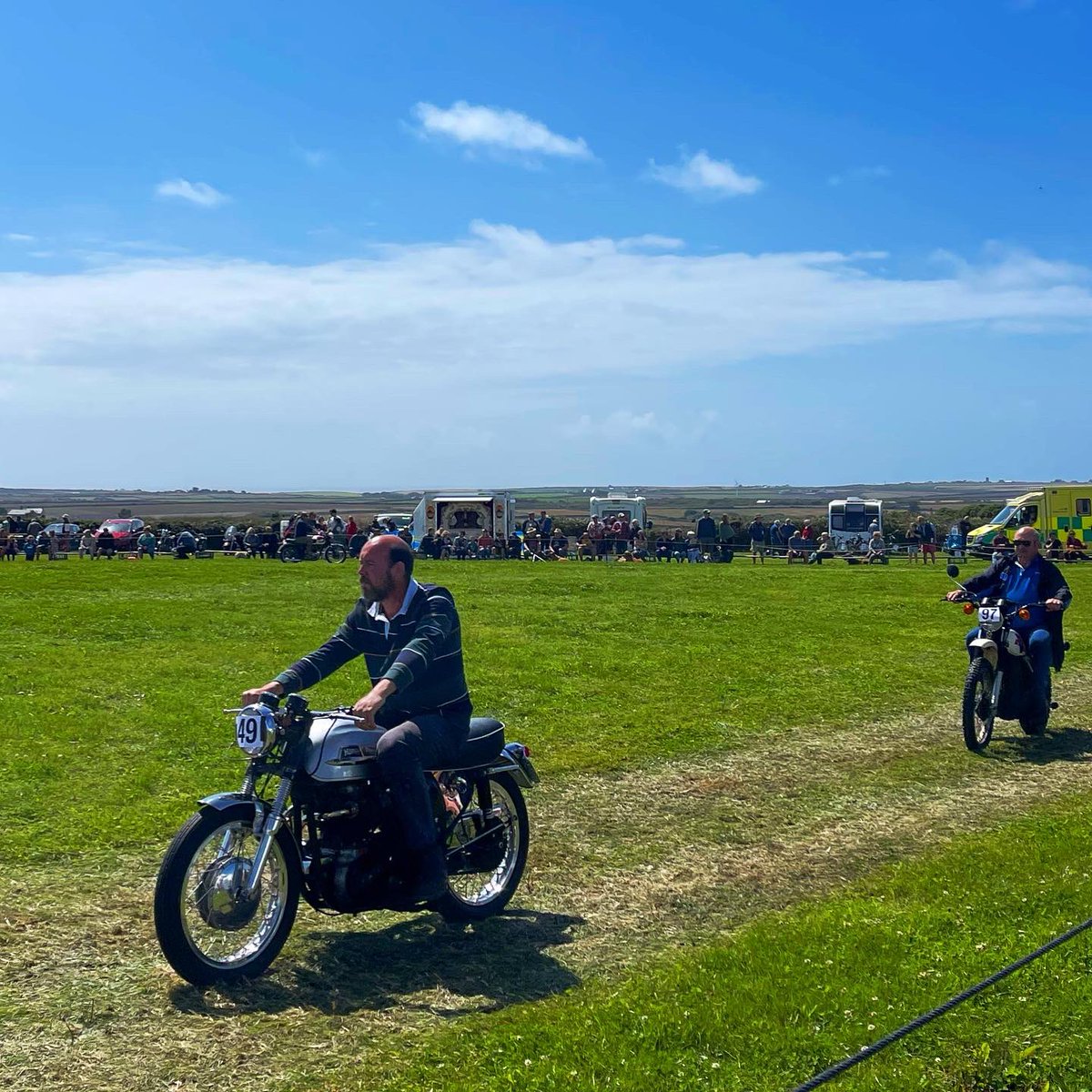 sarahmcquaid's tweet photo. -> (batch 3 of 4 from #StBuryanVintageRally yesterday) #sheaftossing, more #vintagecars, #vintagebikes, a #ModelTFord, (more photos to follow) -> https://t.co/PoHJsPP22h