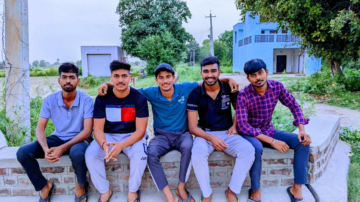 arjunya11914223's tweet photo. Bhai ❤️ https://t.co/OkCESg22Mi