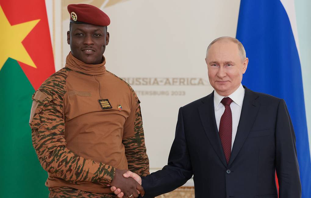 REVMAXXING's tweet photo. Russia 🇷🇺 stands with Africa! https://t.co/nO0jzd9ArZ