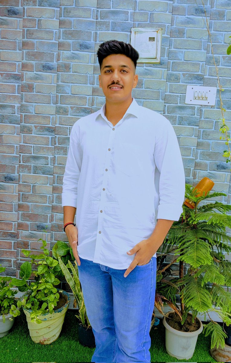 arjunya11914223's tweet photo. 🩶 https://t.co/LAKRj6G4bf