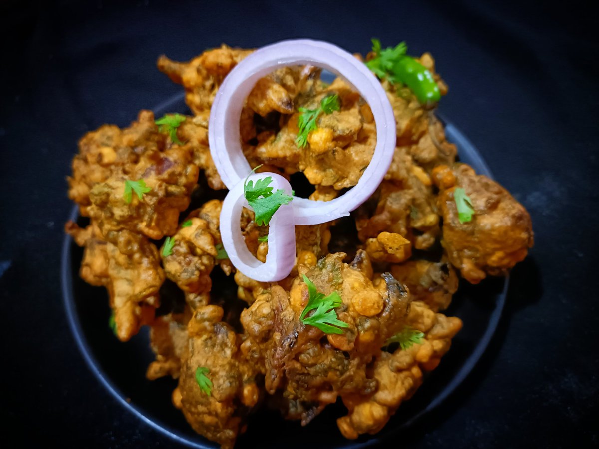kaushalp960's tweet image. बारिश के मौसम में मज़े लीजिए इस दाल और पालक के पकोड़े के साथ 
youtu.be/YHzmf2Rh1G8

#Foodie #pakode #pakodedaal #palakopakode #snacks #TeaTime #teatimes #foodblogger #foodbloggers #KitchengirlPoonam#aPoonamkitchen
