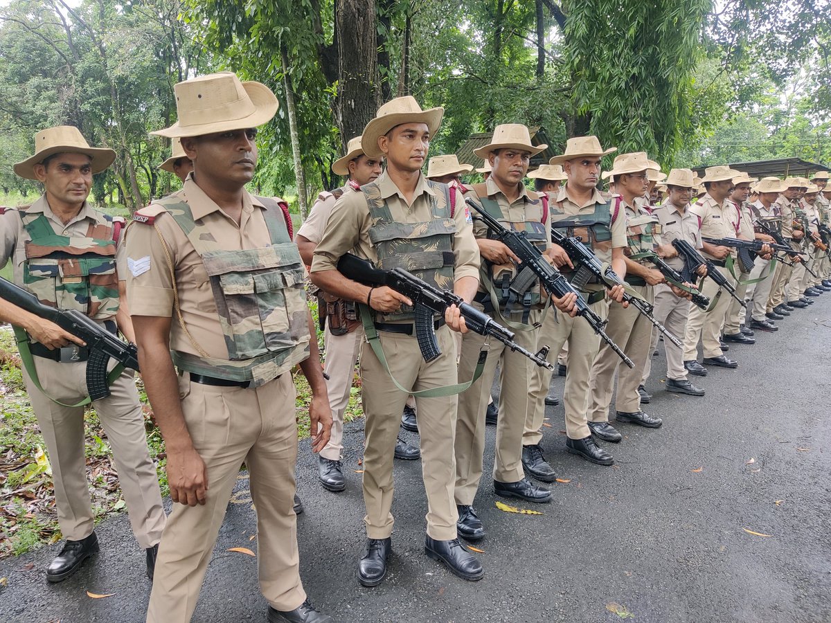 Rpsf4Bn's tweet photo. #mockdrill
#Securitypurposes
Today on 30.07.2023 in the presence of Commanding Officer 4BN/RPSF/NJP, a mock drill was conducted by the HQ and Cadre Coy Officers and Staff of 4Bn for security purposes in the BN premises. https://t.co/aVvVNKDblX