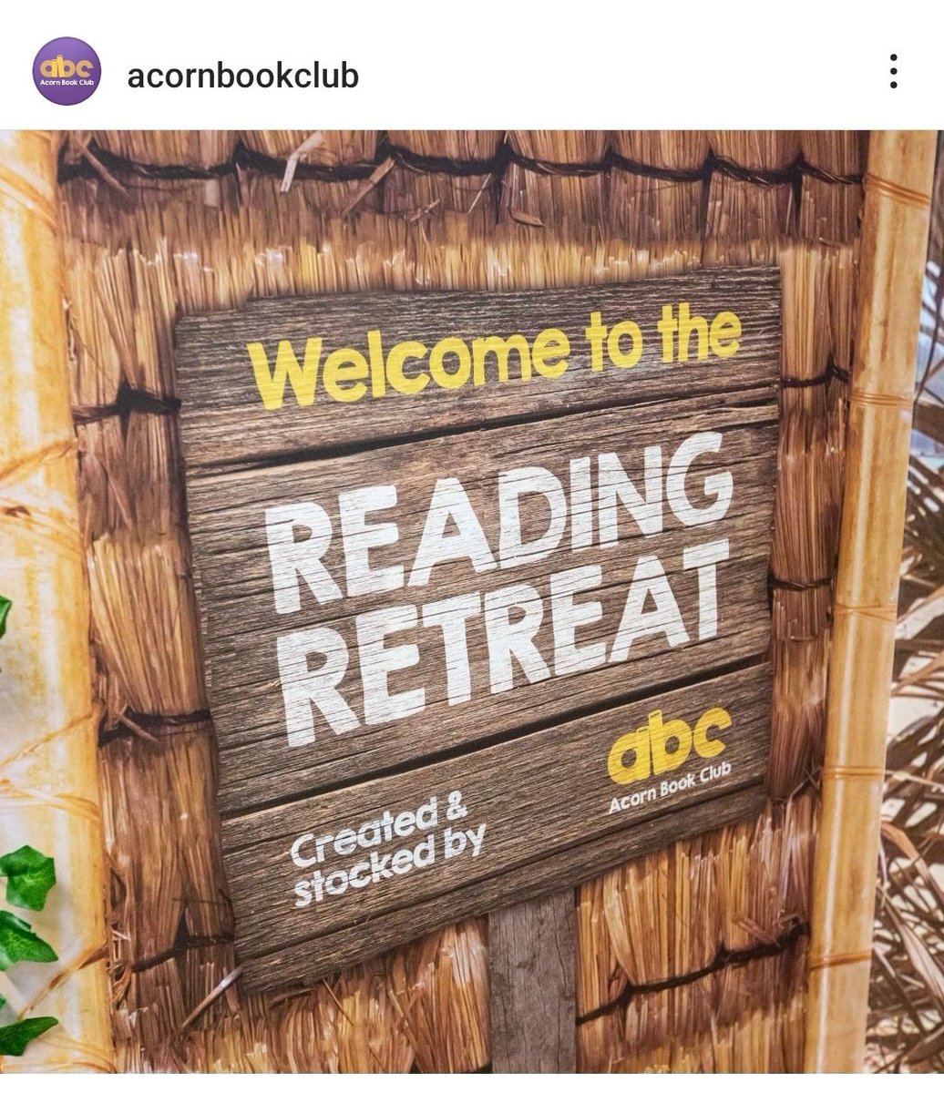 HfKidbrooke's tweet photo. The most amazing team @acornbookclub have given us the most incredible school #library AKA the 'Reading Retreat' 📚  Huge thank you to the immensly talented Jo &amp; our very own Mr B...Needless to say, Holy Family is now home to THE very best school library in #Greenwich 👐🏼😊👐🏾 https://t.co/FINC6NgiId