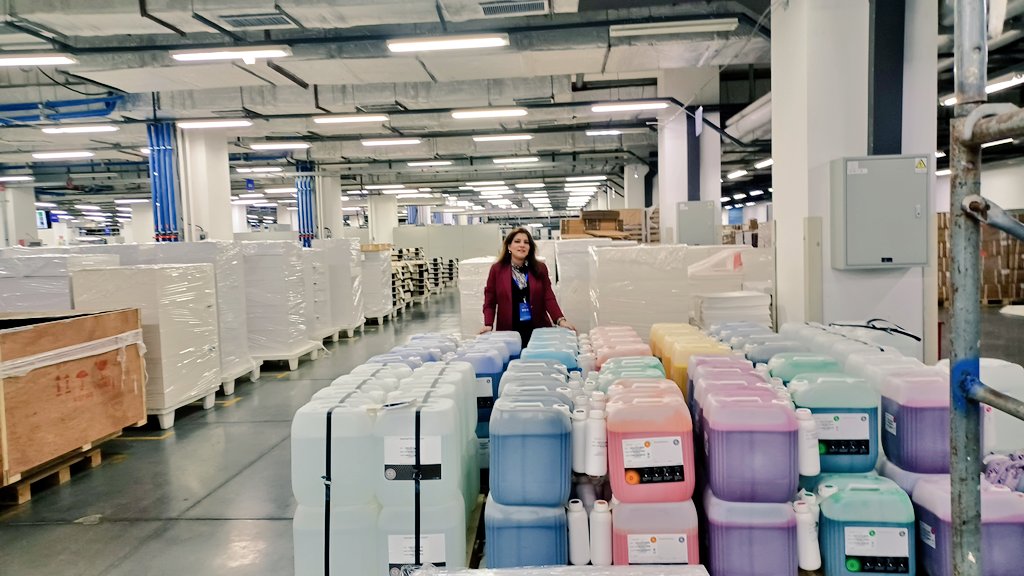 saharzaman's tweet photo. #Artron in Beijing specializes in industrial level of book publishing only in area of #arts. They've been publishing since 1960s. Their clients include world's top #fashion houses, #artists, #museums. Their 5-storeyed library showcases all their books.
#SoftPower #CultureCounts https://t.co/9kcIhNKl0T