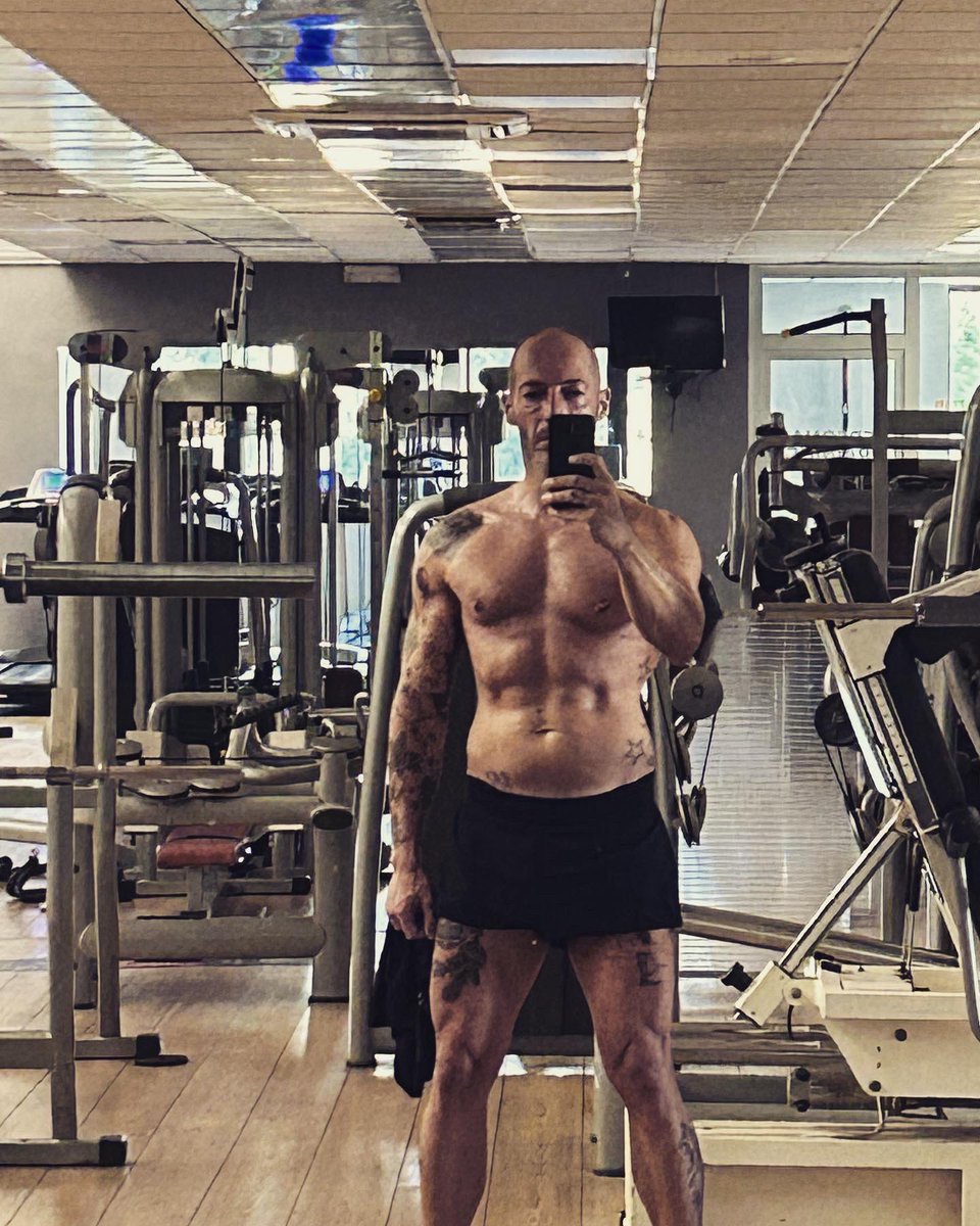 marcogarde's tweet photo. Gym time https://t.co/XA5oU3zd8o