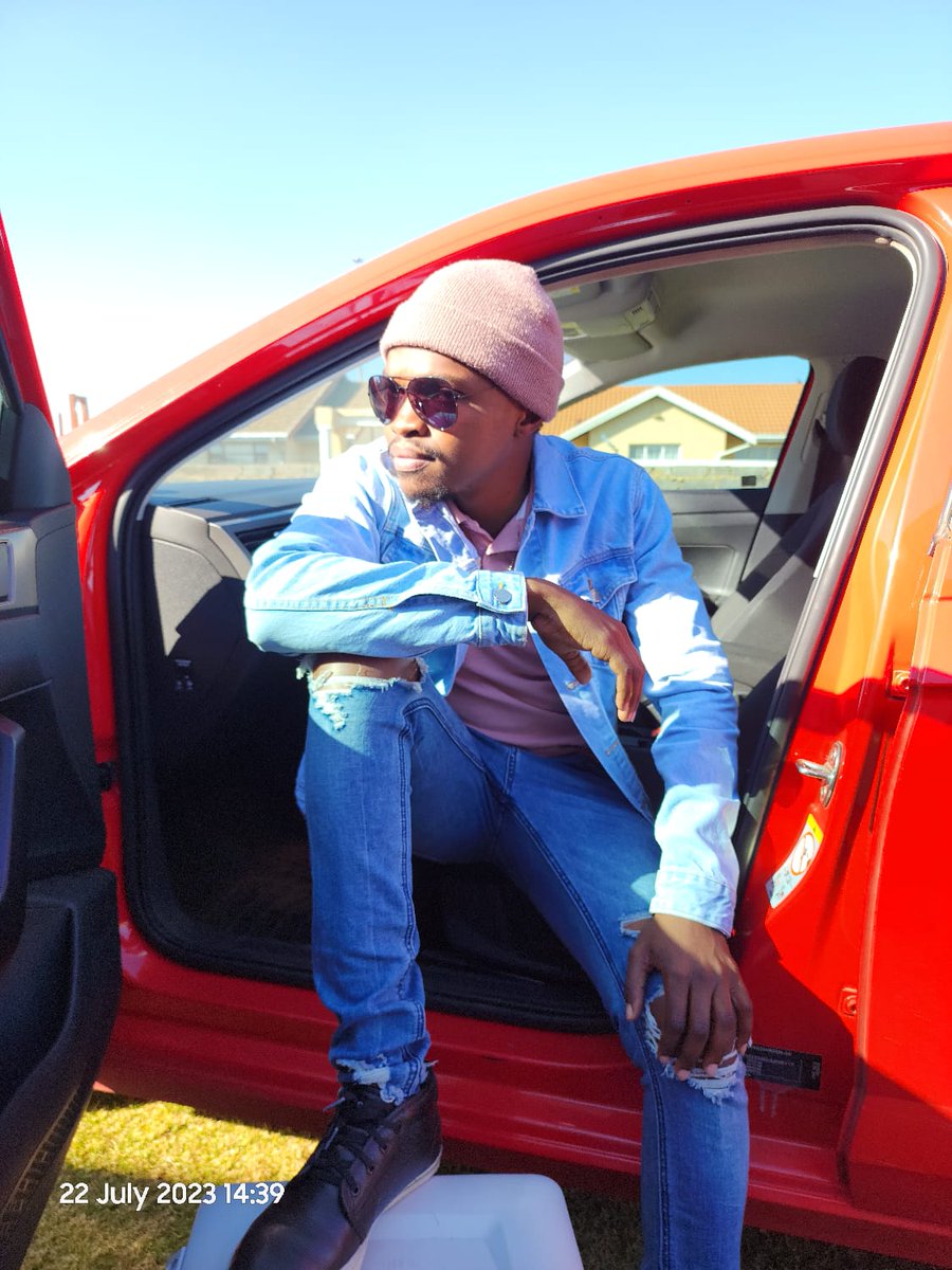 KoenaYaVaal's tweet photo. 📍Vaal
I follow back
#uMjoloWithAzola
#Amakhosi4Life https://t.co/dNsPzQPSLa