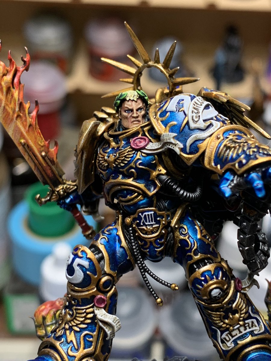 Roboute Guilliman完成！
憧れのモデルを塗ることが出来ました。

#RobouteGuilliman
#warhammer
#ウォーハンマー
#PaintingWarhammer
#paintingwarhammer40k
#WarhammerCommunity