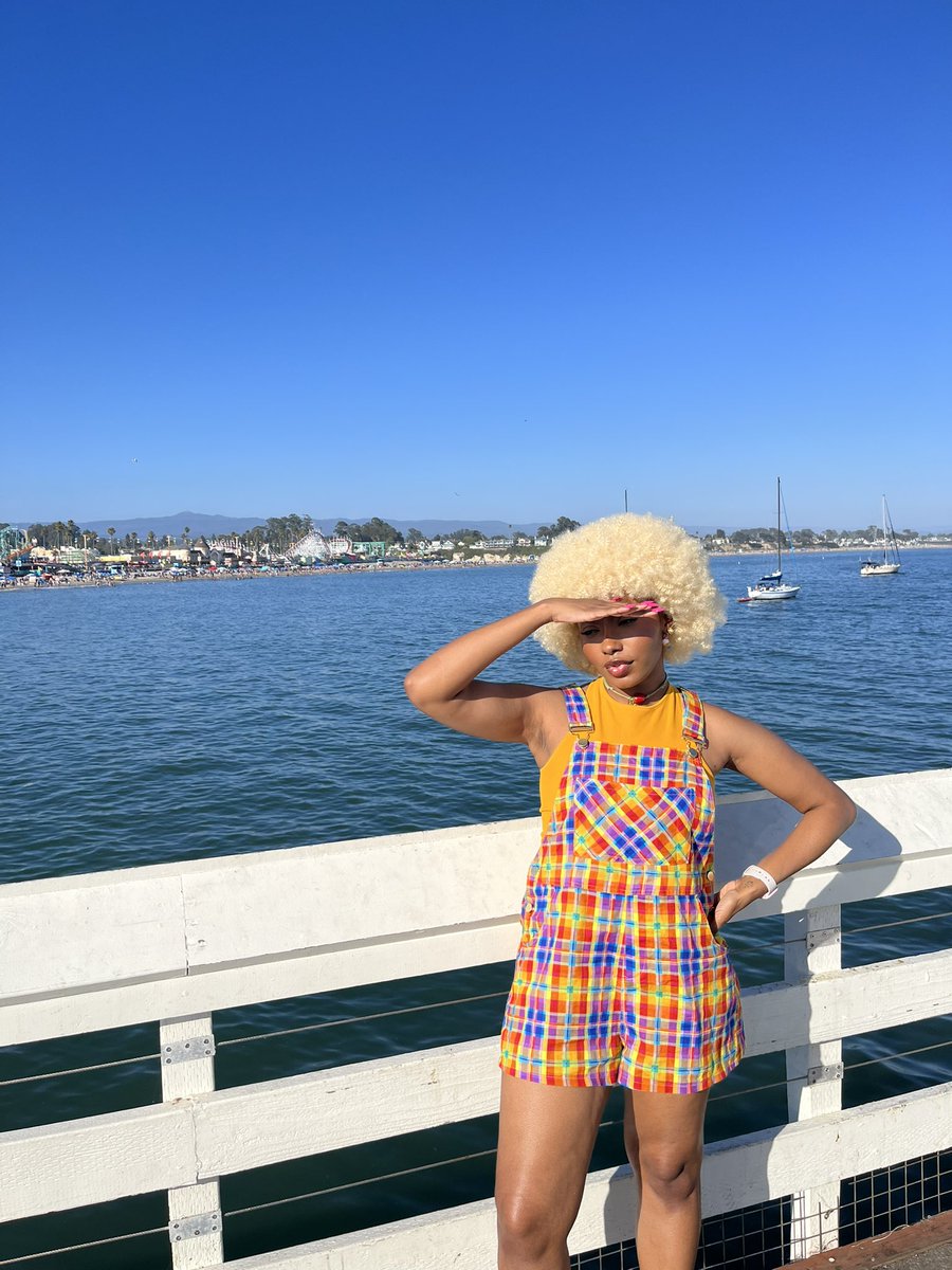 ModernEsther_'s tweet photo. Santa Cruz!! https://t.co/e9lgb891dw