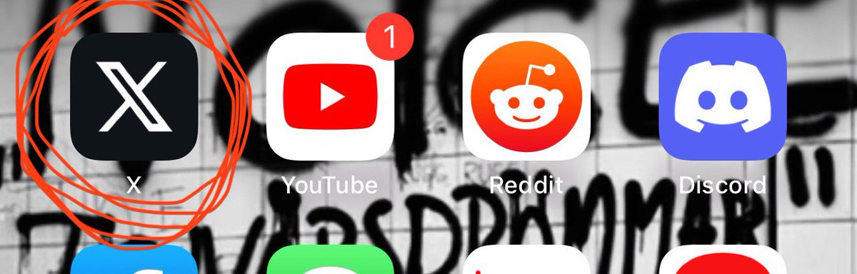 direkttraeff's tweet image. Vetifan vad jag tyckte om det där. Känns som man har någon porrstream-tjänsts egna virusfyllda app installerad 🤢 #ilandsproblem