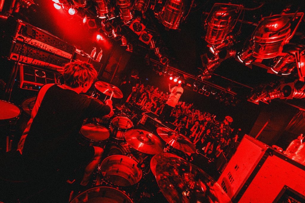 MyFirstStory_of's tweet photo. 47都道府県ツアー
MY FIRST STORY -THE TWO-

32/47

Thank You!!
長崎・DRUM Be-7

Photos by @nekozephoto 

※写真の無断転載、転用禁止

#MFS47都道府県 https://t.co/JpzMAM3uTD