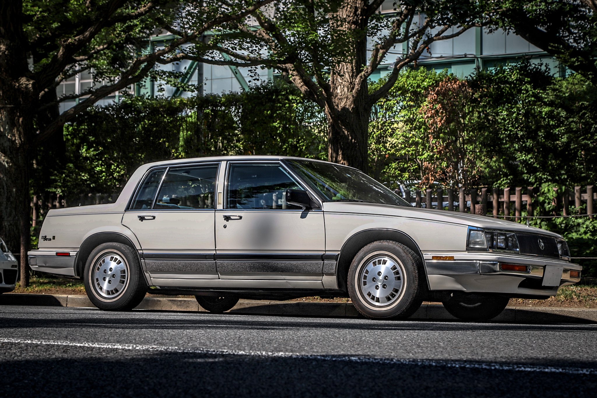 ⭐️めいこ⭐️訳あり新品・未使用車eleganza エレガンツァPELTECH ⭐️めいこ⭐️訳あり新品・未使用車eleganza エレガンツァ