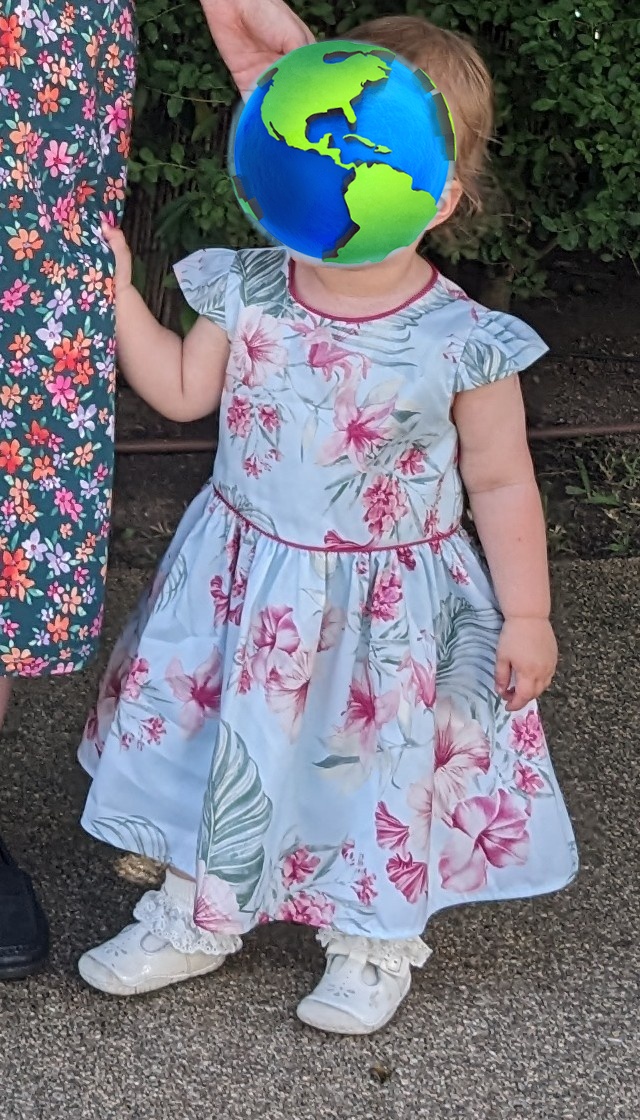 louiseholyoak's tweet photo. @katielockett Your dress is lovely too and matches A's dress at a recent wedding we attended! https://t.co/7huEHxECj4
