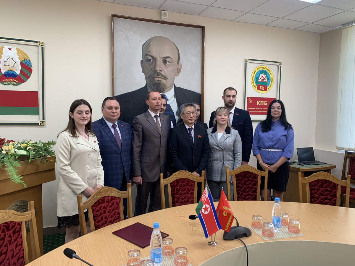 n_volovich_by's tweet photo. 🇧🇾🇰🇵 26 июля принял участие в торжественном собрании, посвященное 70-летию Победы корейского народа в великой Отечественной освободительной войне 1950-1953 г.г., которое прошло в Центральном Комитете Коммунистической партии Беларуси.
#DPRK #Belarus #comparty https://t.co/ESKwuHrlMZ