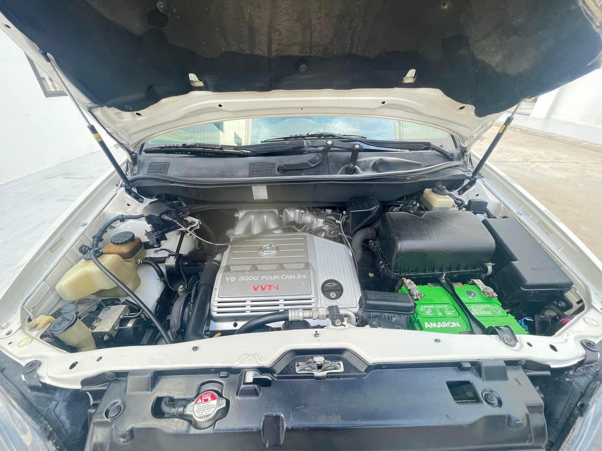 Kimlean77170896's tweet photo. 💵តម្លៃហុងស៊ុយ 9999$
🚗Lexus RX 300 ឆ្នាំ1999 ប៉ុង2
🚗ពណ៍ ស កាំម៉ៃ
✅ធានាឡានមូលអត់បុក អត់ច្រេះ100%
🕹ទីតាំងមុខព្រលានយន្តហោះ ភ្នំពេញ
☎️ 010660067 
      011660067 
      06866006 https://t.co/7BjfO4RIjY