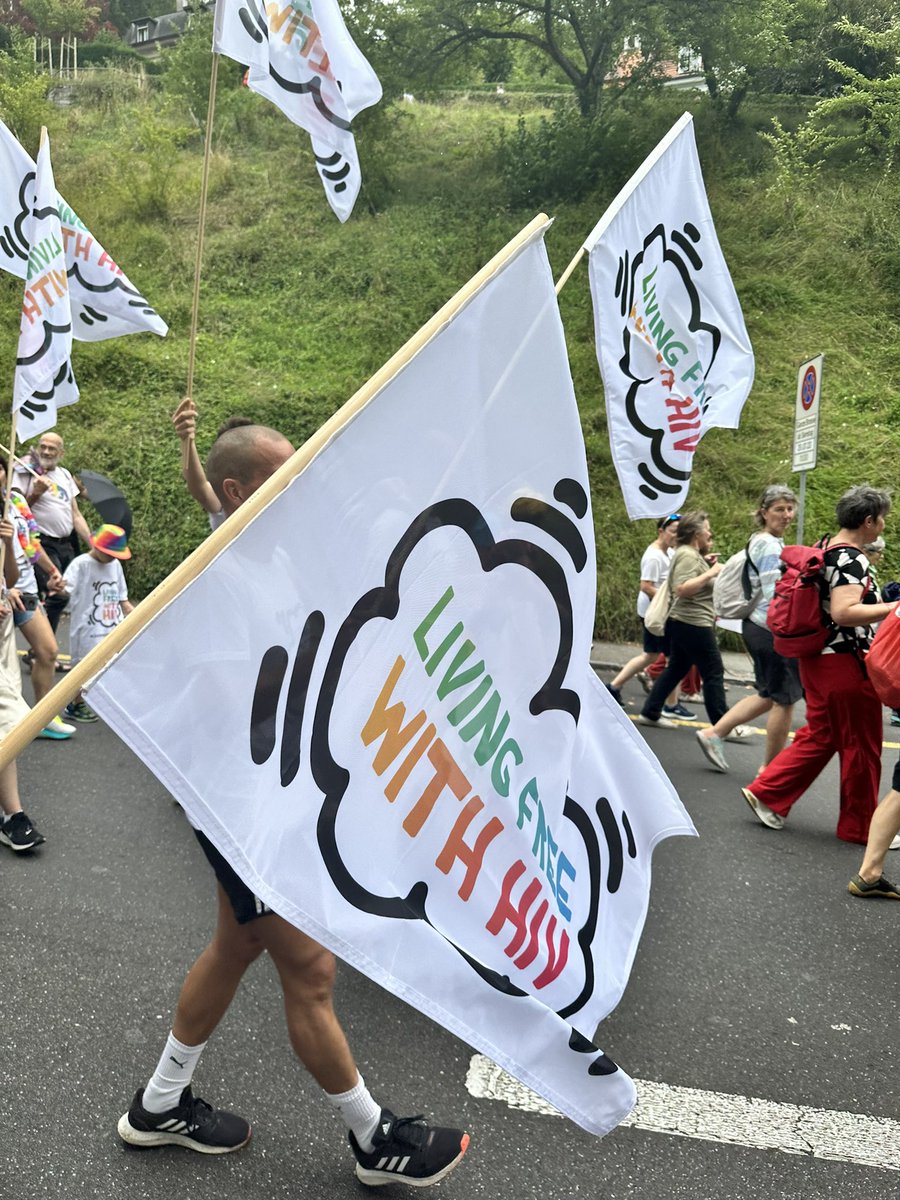 Alex Schneider tweet media