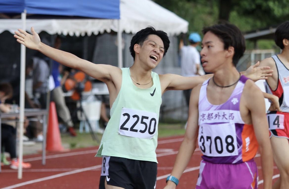 official_byRAC's tweet photo. ご報告

ツイート遅れました！
7月24日京産大記録会にて1500mのRAC記録が更新されました！！

中嶋優斗　　3'57"60 ⭐️
松村龍之介　3'58"15 ⭐️

おめでとうございます🎉

photo by まっちゃんEKIDE https://t.co/3pKdltsWZA