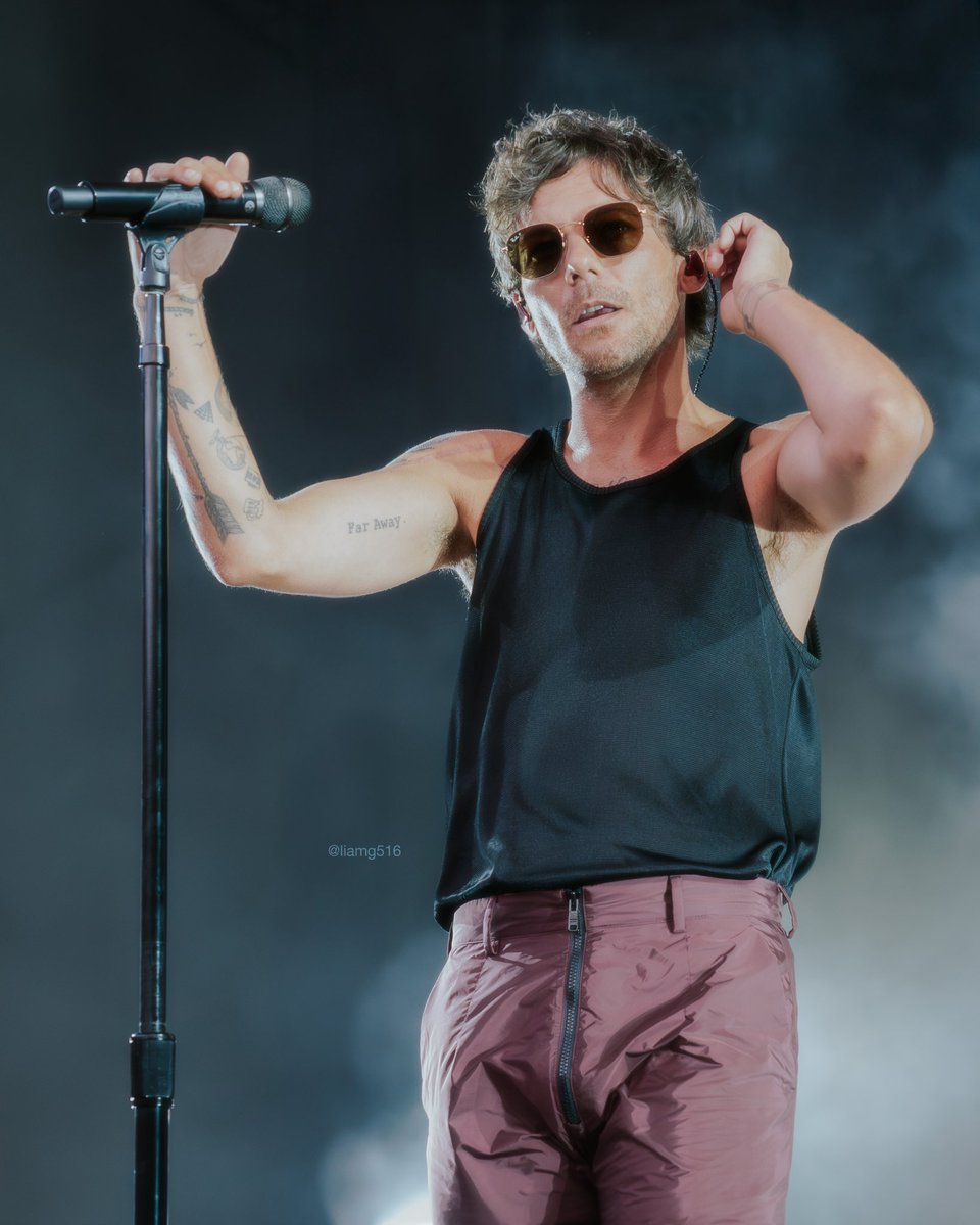 liamgshots's tweet photo. The moment you’ve all been waiting for.

@Louis_Tomlinson at Forrest Hills Stadium NYC (7/29/23) for @_postconcertdep 

📸: @liamg516 (Please Credit if Reposted)

#FITFNewYork #LouisTomlinson #FaithInTheFutureNYC https://t.co/US45BdkMlw