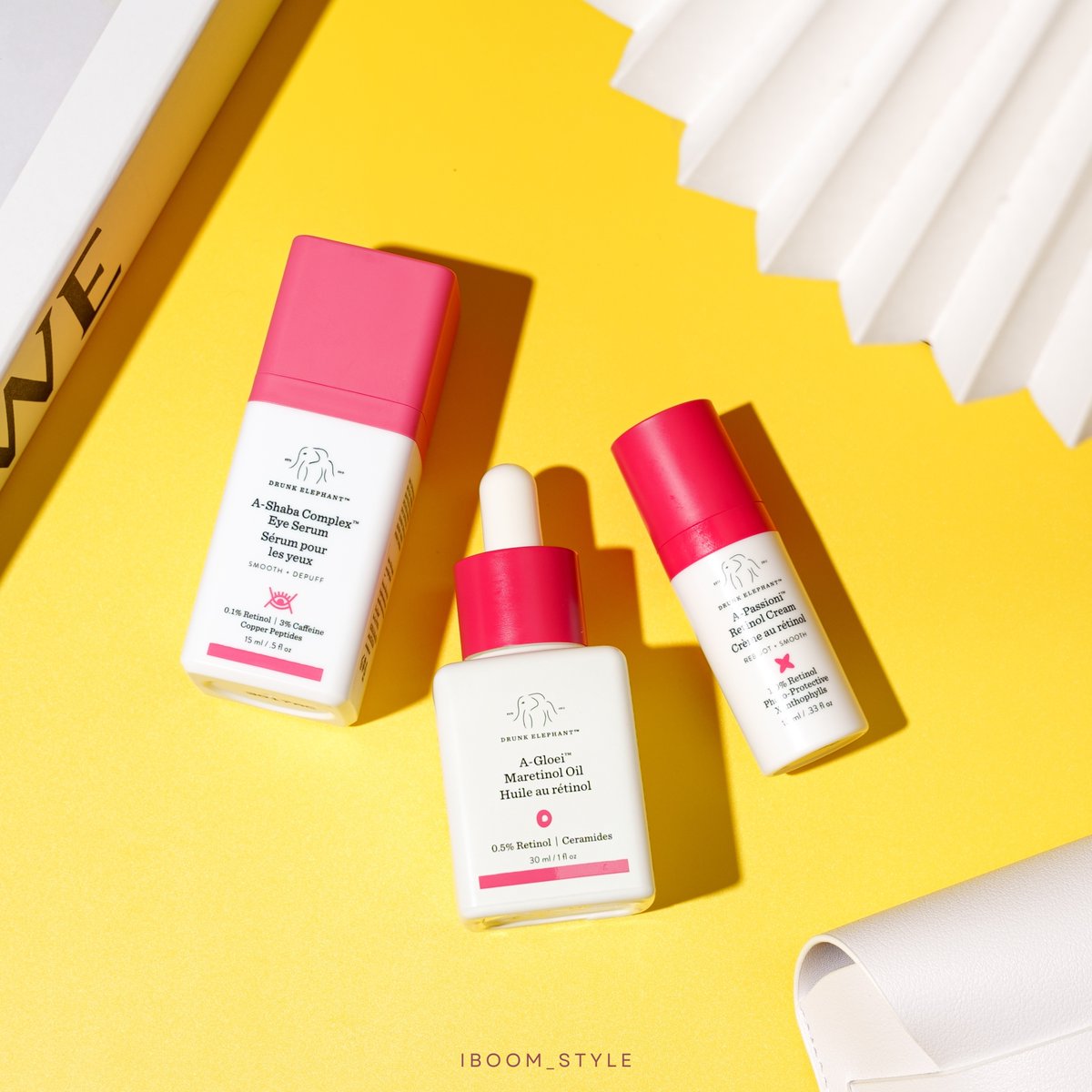 iBoomStyle's tweet photo. น้องช้างเปิดตัวไอเทมใหม่อย่าง A-Shaba Eye Serum ที่ได้วีแกนเรตินอล 0.1% + คาเฟอีน 3% ช่วยลดเลือนริ้วรอยและรอยเหี่ยวย่นรอบดวงตาใช้ร่วมกับ A-Gloei™ Maretinol Oil และ A-Passioni™ Retinol Skincare Cream ผิวยิ่งเนียนนุ่ม
#drunkinlove🐘 #DrunkElephant #DrunkInLove #DrunkBreak https://t.co/CKthZGdvtk