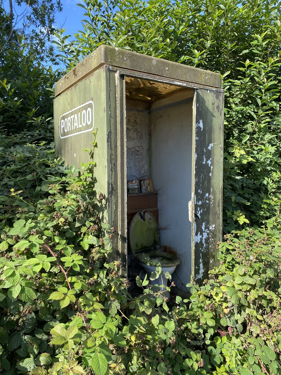 CharlHuds's tweet photo. ⁦⁦@SoVeryNewWine⁩ Eco New Wine and it’s finest. #newwine #seenonsite https://t.co/ZP8kyKjoPj