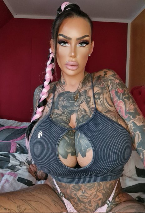 Lazy Sunday 🍒 ❤️&zwj;🔥  Me:  https://t.co/MoSiOYx2XI  #goodmorning #SundayMorning #sundaymood #sundayvibes<a href="/tag/goodmorning"class="tags">#goodmorning</a><a href="/tag/ink"class="tags"><span>#ink</span></a><a href="/tag/hello"class="tags"><span>#hello</span></a><a href="/tag/tattoos"class="tags"><span>#tattoos</span></a><a href="/tag/sunday"class="tags"><span>#sunday</span></a><a href="/tag/sundayvibes"class="tags"><span>#sundayvibes</span></a><a href="/tag/iamback"class="tags"><span>#iamback</span></a>