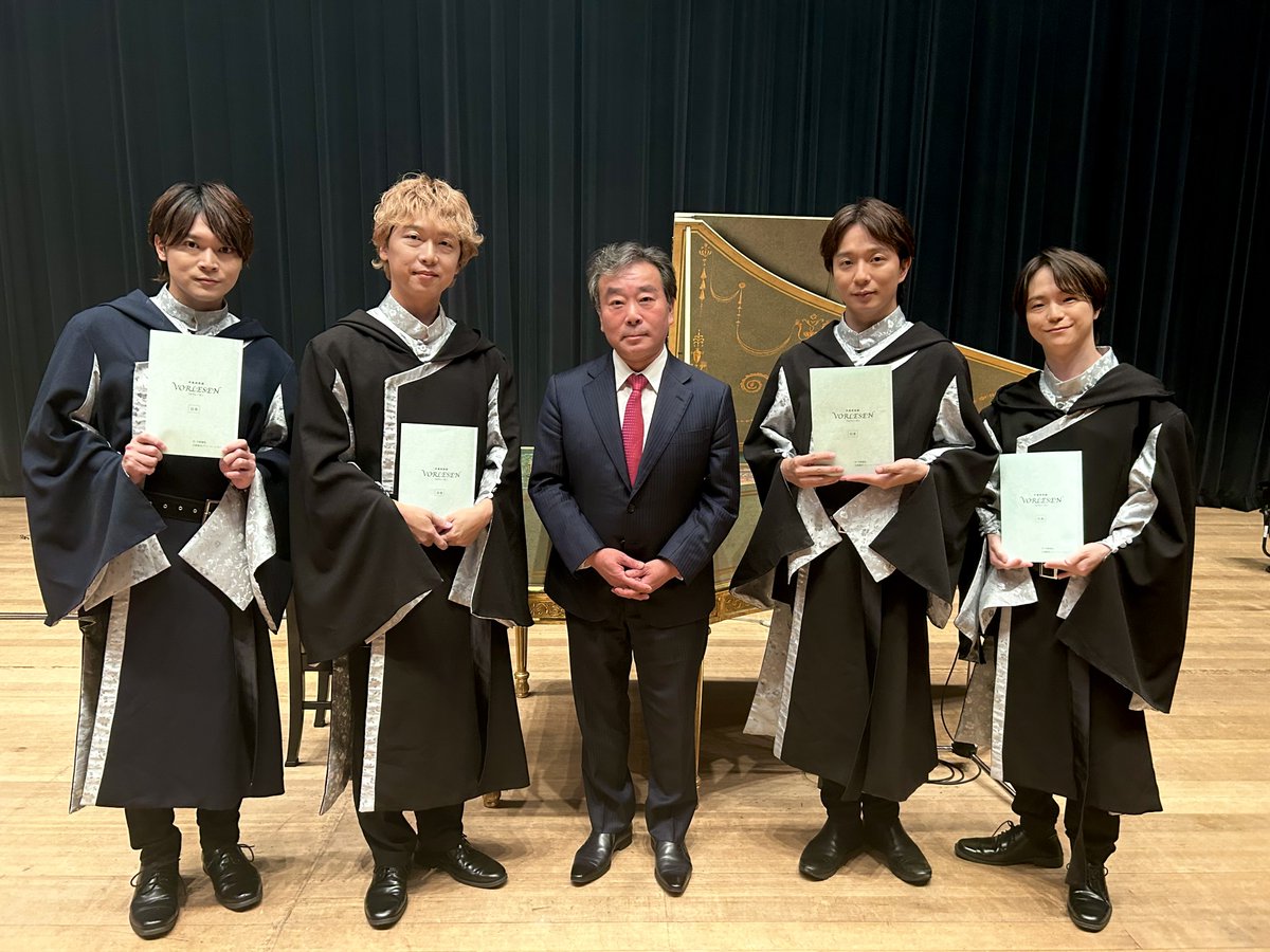 vorlesen_info's tweet photo. 岡山倉敷公演ご来場ありがとうございました‼️
#立花慎之介,#河西健吾,#狩野翔,#中澤まさとも

アドリブの掛け合いや倉敷トークが面白くあっという間でしたね😆✨

次回は高知公演🎶
#小野大輔,#笠間淳,#濱健人,#梶原岳人
https://t.co/W6lYVFSK8k https://t.co/im2QdL7AiW