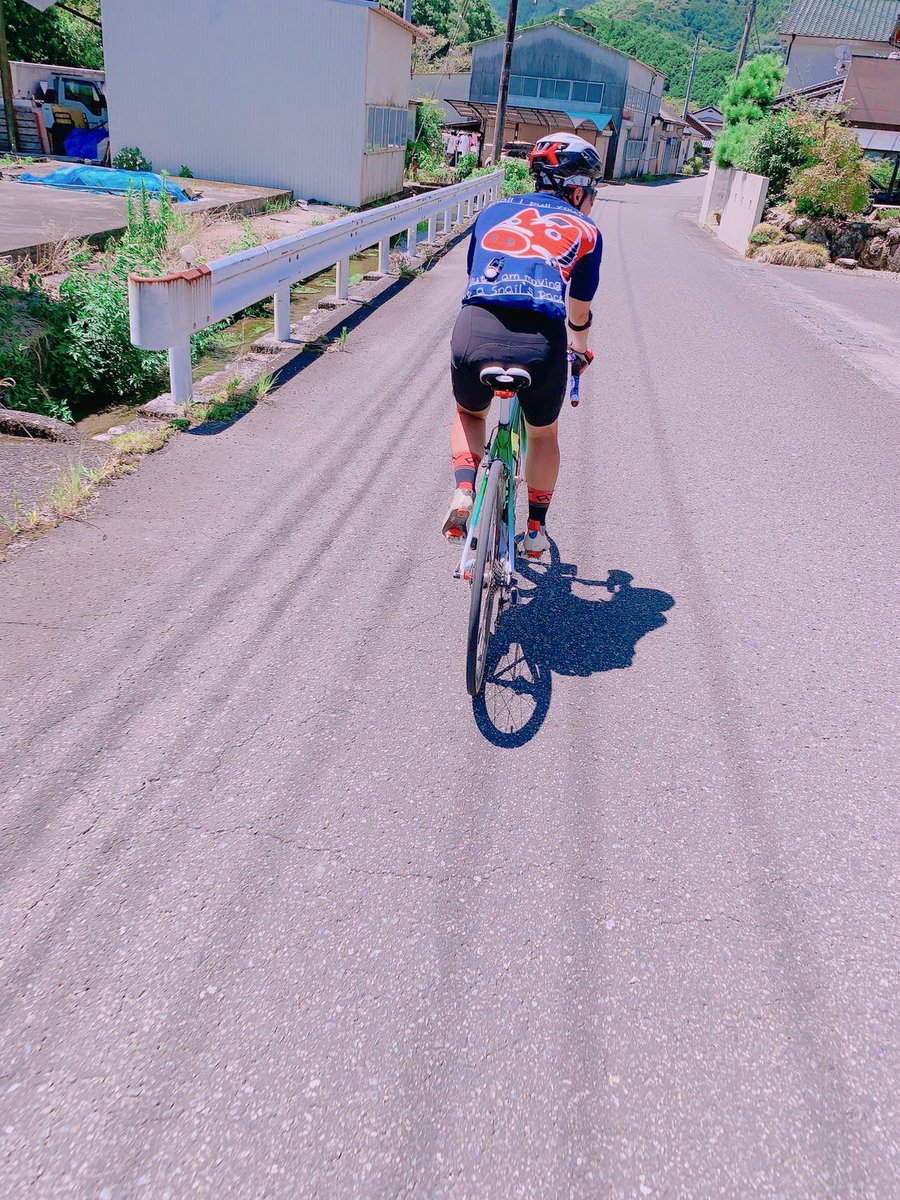Osha_mucho's tweet photo. #今日のライド は竜樹と一緒に赤べこライド〜🚴💨
それにしても(𖦹 ·̫ 𖦹)アツスギダッテバヨ💦
#RedBeco
#灼熱の赤べこ https://t.co/a63xLH3Q5y