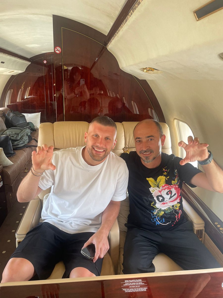 BOOM! 

#Rebic #Besiktas