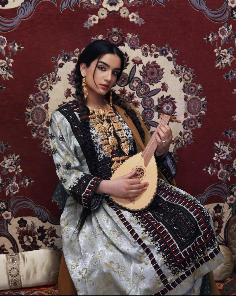 TheBalochWorld's tweet photo. دوچی بلوچی:
دوچی یک برند نوپای لباس بلوچی فعال در لندن و اروپای غربی است.
Doochi Balochi: A london based Balochi traditional dress brand
#بلوچستان
#Balochistan
#Doochi
#پُچ
#دوچ https://t.co/bZ7Uw8y53s